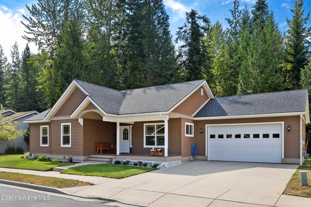 317 Huppert Lane, Sandpoint, ID 83864