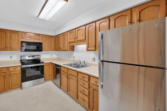 411 SE Delaware Avenue 310, Ankeny, IA 50021