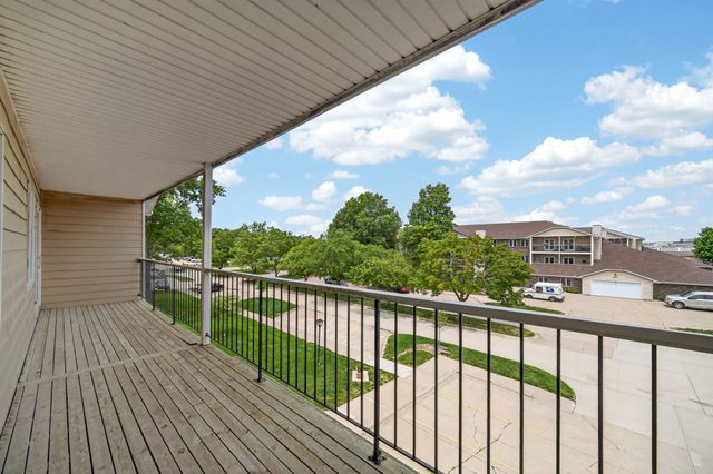 411 SE Delaware Avenue 310, Ankeny, IA 50021