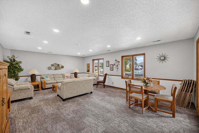 411 SE Delaware Avenue 310, Ankeny, IA 50021