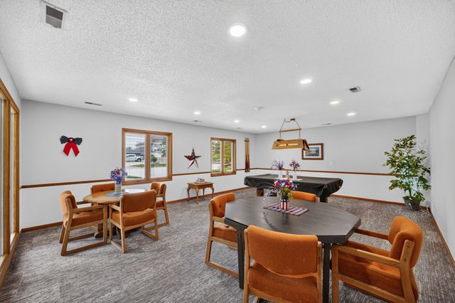 411 SE Delaware Avenue 310, Ankeny, IA 50021