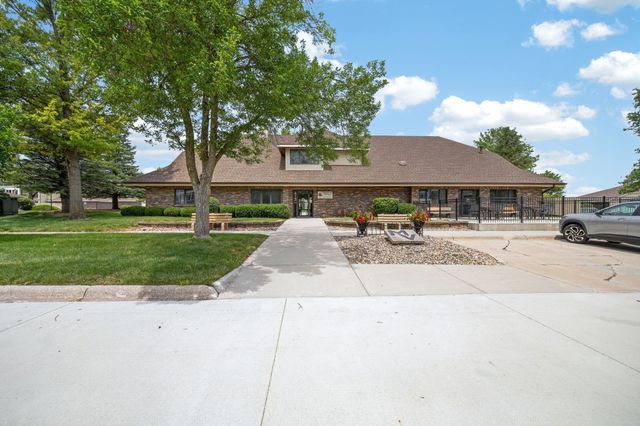 411 SE Delaware Avenue 310, Ankeny, IA 50021