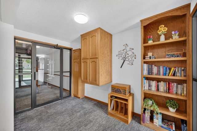 411 SE Delaware Avenue 310, Ankeny, IA 50021