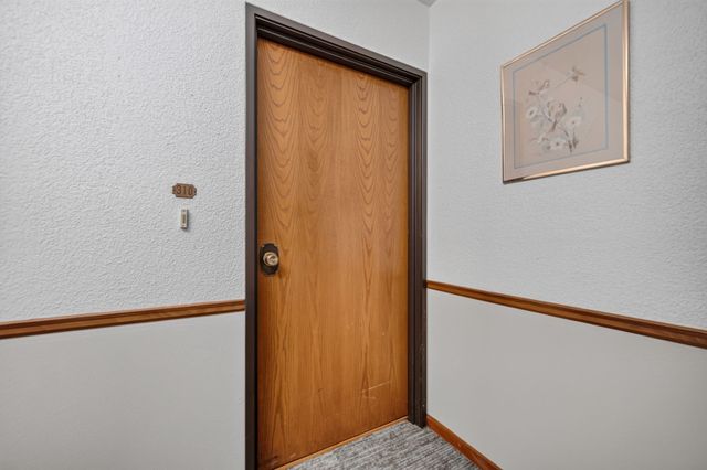 411 SE Delaware Avenue 310, Ankeny, IA 50021