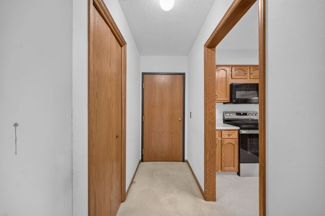 411 SE Delaware Avenue 310, Ankeny, IA 50021