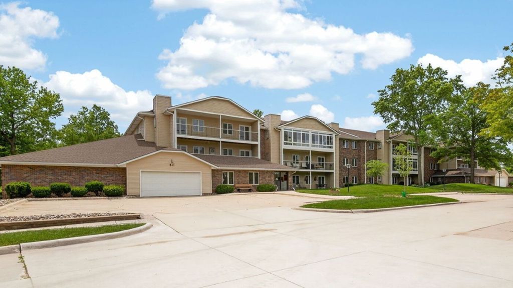 411 SE Delaware Avenue 310, Ankeny, IA 50021