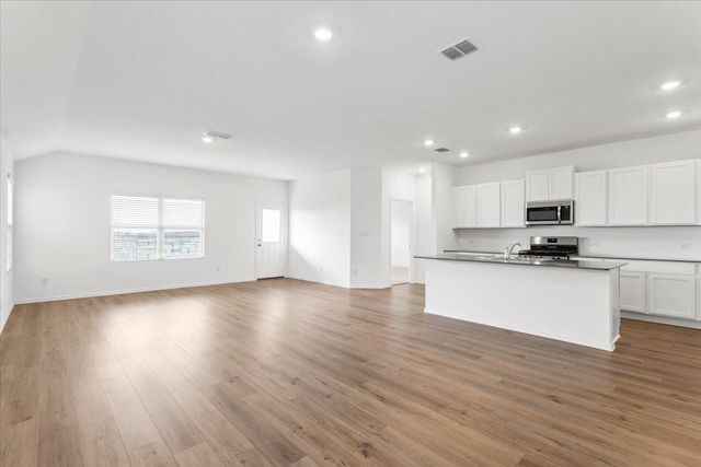 363 Avre LOOP, Kyle, TX 78640