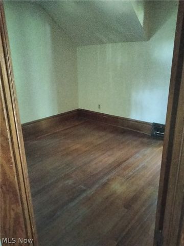 949 W Exchange Street, Akron, OH 44302