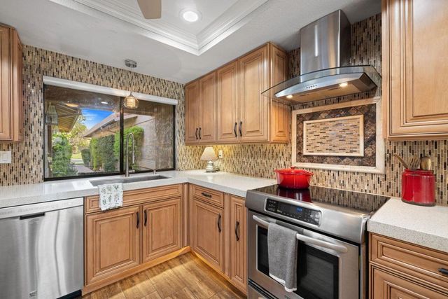 13 Camisa Lane, Palm Desert, CA 92260