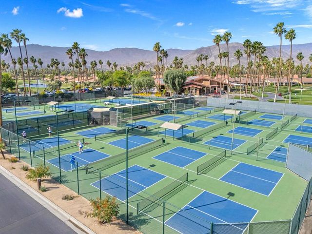 13 Camisa Lane, Palm Desert, CA 92260