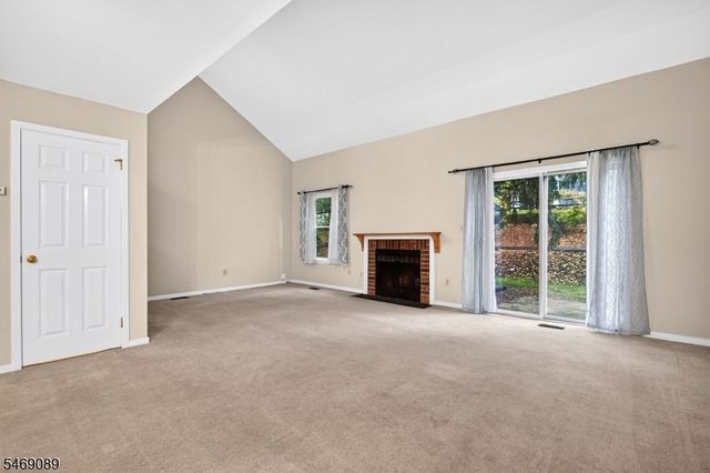97 Bonney Ct, Bridgewater Twp., NJ 08807