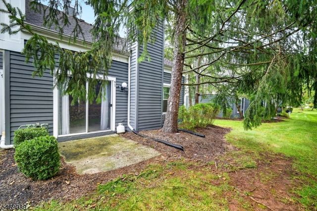 97 Bonney Ct, Bridgewater Twp., NJ 08807