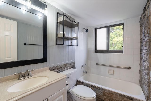 3720 N Pine Island Road 436, Sunrise, FL 33351