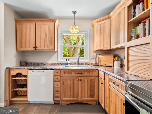 1729 LINKWOOD LN, Crofton, MD 21114