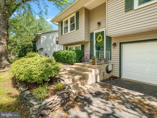 1729 LINKWOOD LN, Crofton, MD 21114