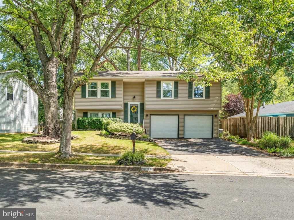 1729 LINKWOOD LN, Crofton, MD 21114