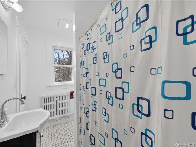 85 Henry Avenue, Newburgh, NY 12550