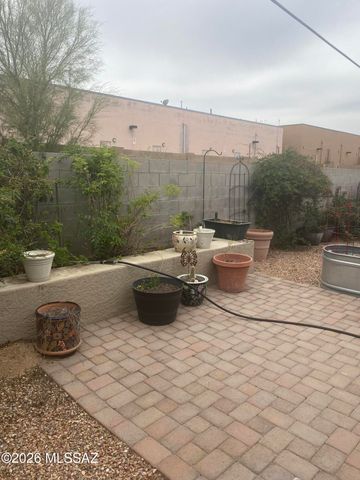 9586 E Shiloh Street, Tucson, AZ 85748