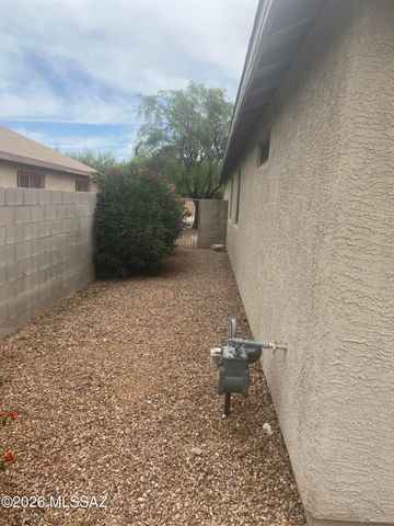 9586 E Shiloh Street, Tucson, AZ 85748