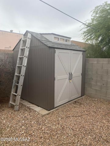 9586 E Shiloh Street, Tucson, AZ 85748