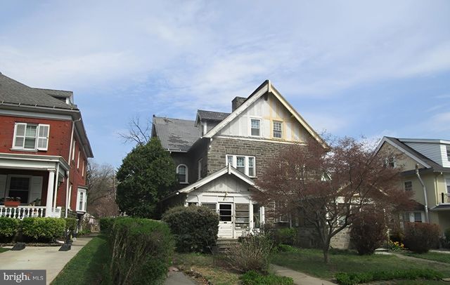 6307 SHERWOOD RD, Philadelphia, PA 19151