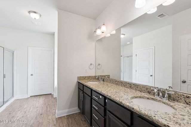 6678 Sugarcane Circle, Ocean Springs, MS 39564
