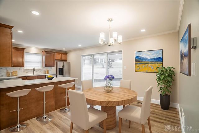 722 Little John Court, Miamisburg, OH 45342