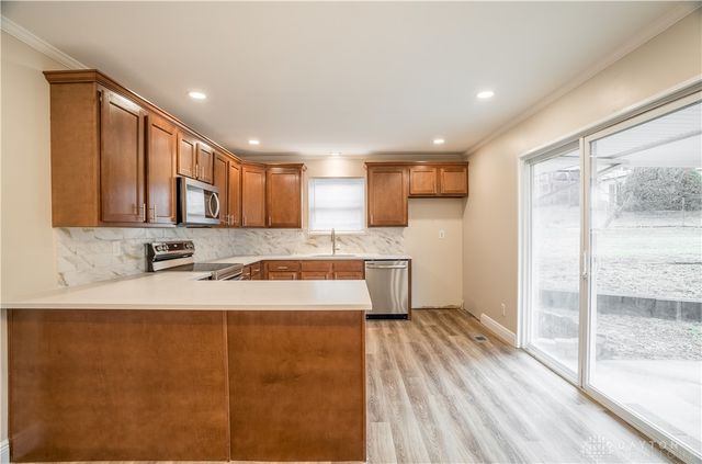 722 Little John Court, Miamisburg, OH 45342