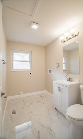 722 Little John Court, Miamisburg, OH 45342