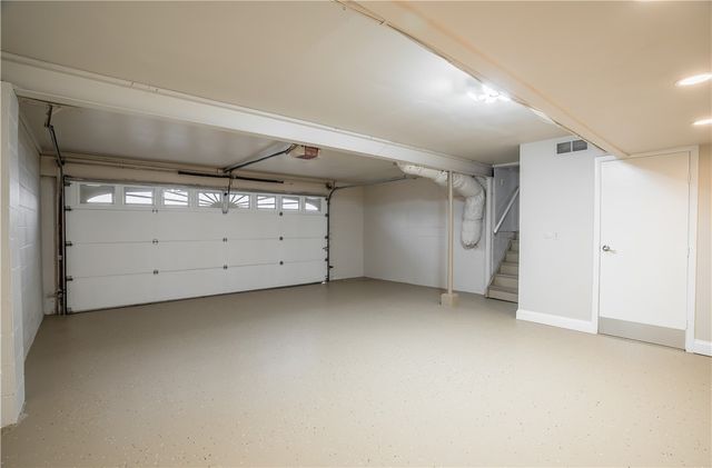 722 Little John Court, Miamisburg, OH 45342