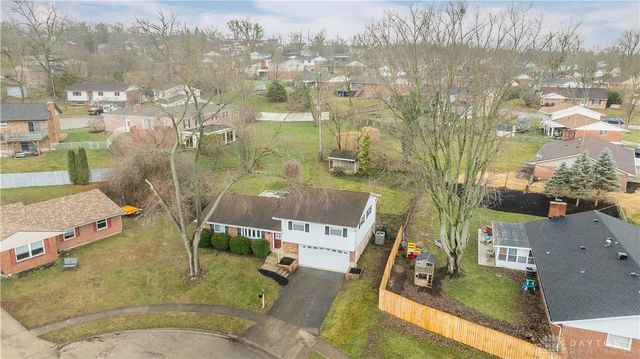 722 Little John Court, Miamisburg, OH 45342