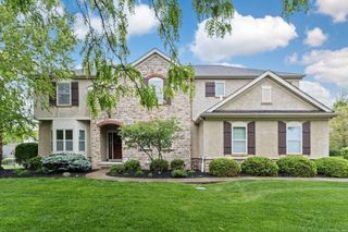 8901 Creighton Drive, Powell, OH 43065