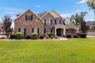 1006 N Carmenville Drive, Bonaire, GA 31005