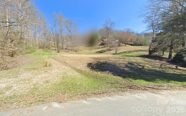 18 Indian Hills Drive, Whittier, NC 28789