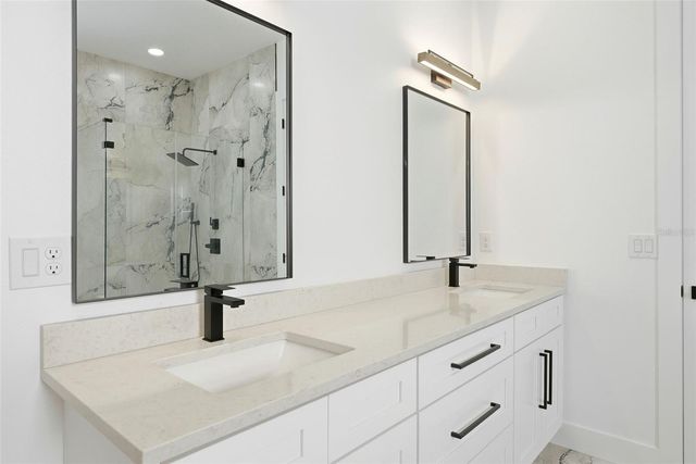 3325 55 AVENUE N, St Petersburg, FL 33714