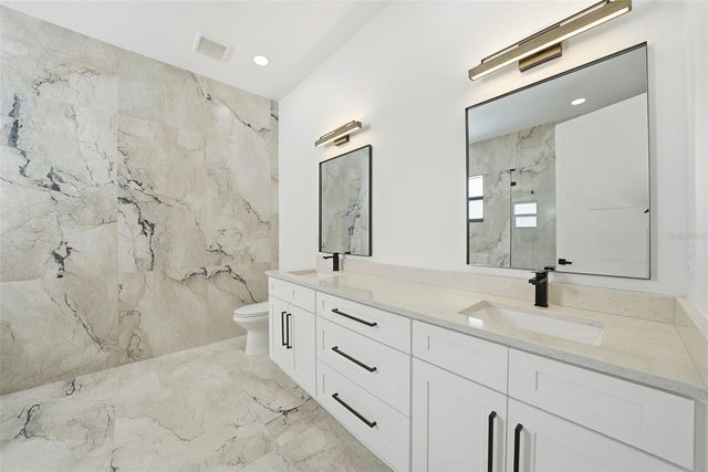 3325 55 AVENUE N, St Petersburg, FL 33714