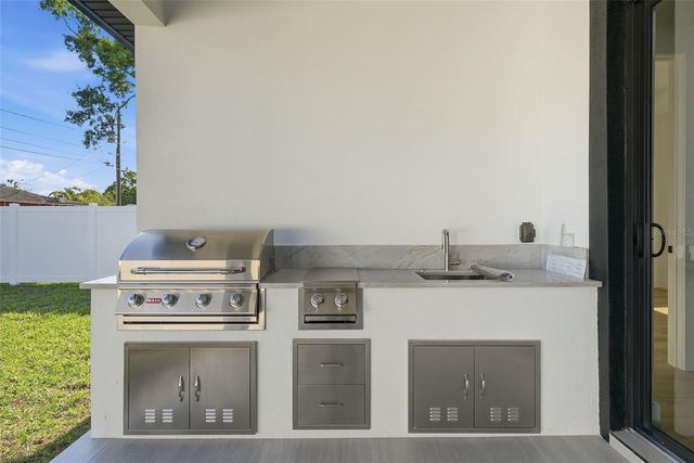 3325 55 AVENUE N, St Petersburg, FL 33714