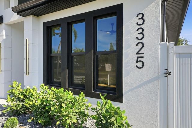 3325 55 AVENUE N, St Petersburg, FL 33714