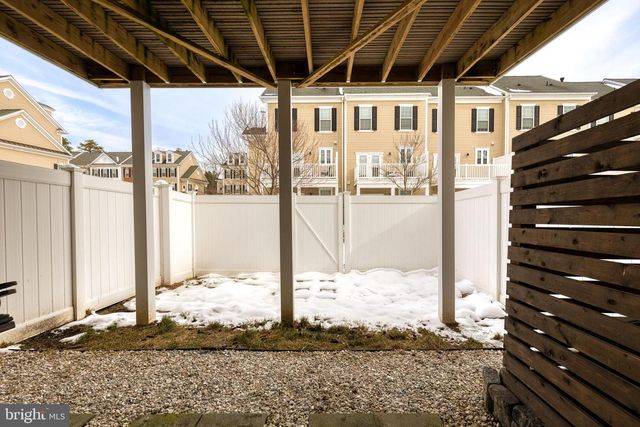 8349 DAYDREAM CRES, Pasadena, MD 21122