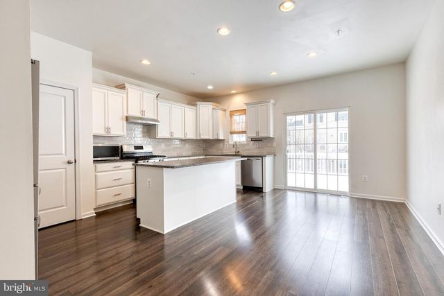 8349 DAYDREAM CRES, Pasadena, MD 21122
