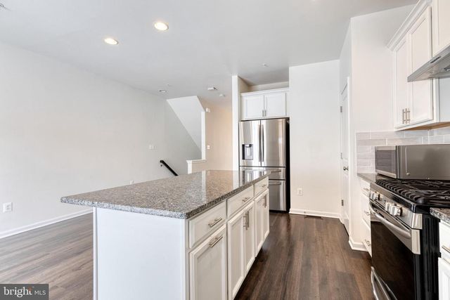 8349 DAYDREAM CRES, Pasadena, MD 21122