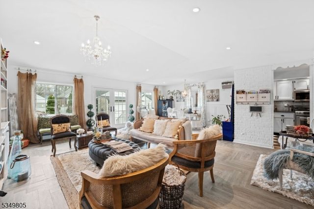 239 Baldwin Ave, Hasbrouck Heights Boro, NJ 07604