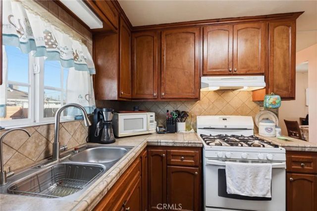 38718 Jacklin, Palmdale, CA 93550