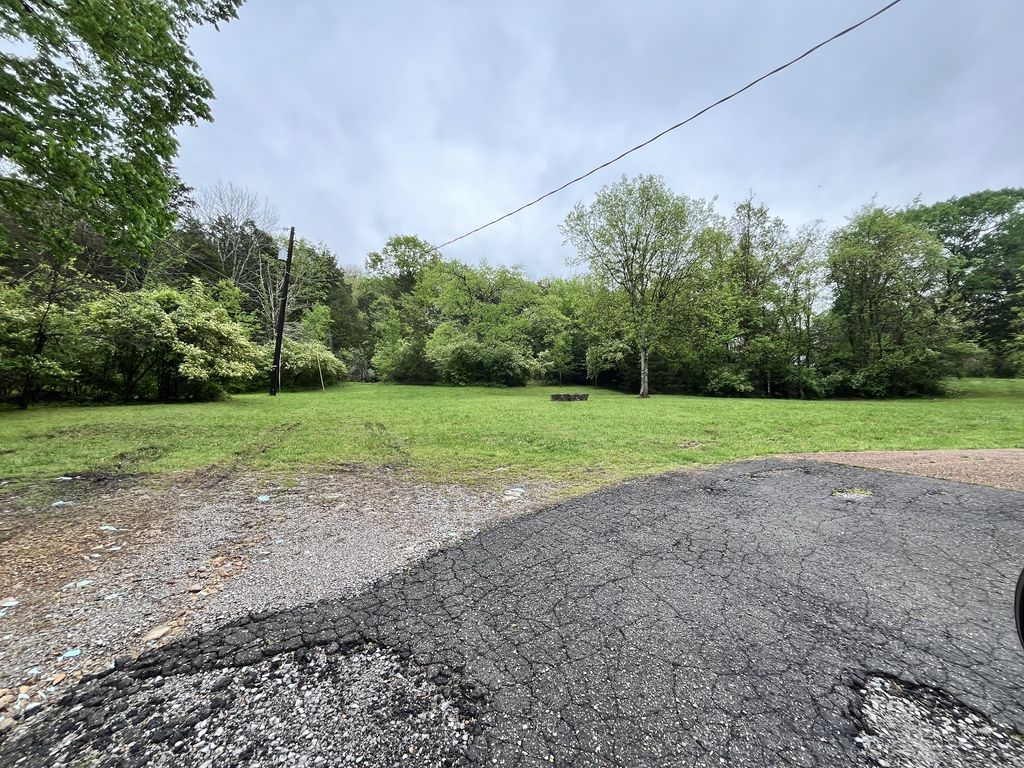 554 Old Hickory Blvd, Nashville, TN 37209