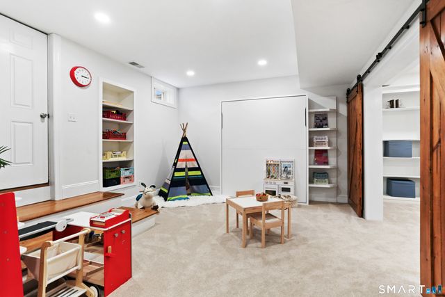 302 High Street, Fairfield, CT 06824