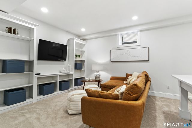 302 High Street, Fairfield, CT 06824