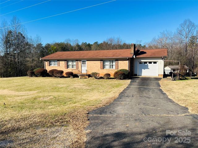 1384 Island Ford Road, Statesville, NC 28625