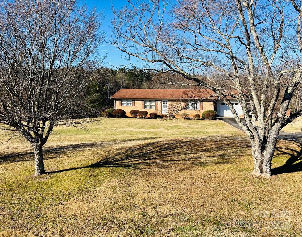 1384 Island Ford Road, Statesville, NC 28625