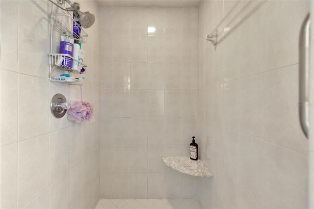 7201 HODGEWOOD CT COURT, Tampa, FL 33614