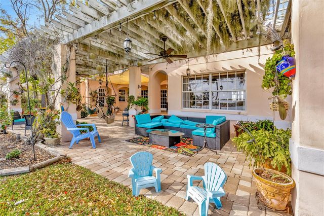 7201 HODGEWOOD CT COURT, Tampa, FL 33614